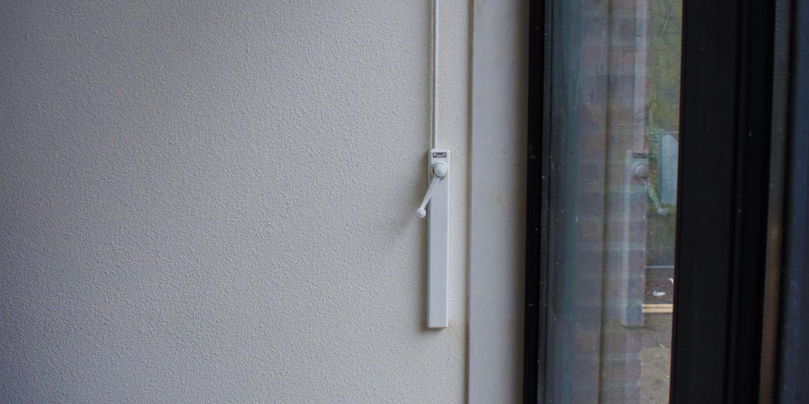 Teleflex, Teleflex Mechanische raambediening, Mechanische raambediening, Mechanische raamopener, natuurlijke ventilatie, Teleflex clearline, raambediening uitzetraam, raambediening binnenvalraam, bovenraamsluiting, bovenraamsluiting Teleflex, bovenraam bedienbaar maken, midi bedieningsdoos, teleflex morse